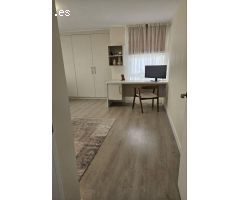 VILLA INDEPENDIENTE CON PISCINA PRIVADA Y PARCELA DE 1600 M2. 4 DORM. 3 BAÑOS.