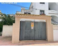Apartamento duplex reformado planta baja.