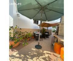 Apartamento duplex reformado planta baja.