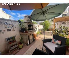 Apartamento duplex reformado planta baja.