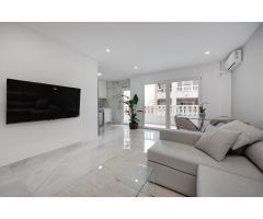 Moderno Apartamento en Torrevieja a Pasos de la Playa 3 habitaciones 2 baños patio en zona centro es