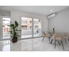 Moderno Apartamento en Torrevieja a Pasos de la Playa 3 habitaciones 2 baños patio en zona centro es