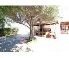 VILLA EN LA ZENIA CON PARCELA DE 1000 M2. 4 DORM. 2 BAÑOS. CON 335 M2 DE CASA.