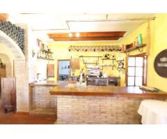 VILLA EN LA ZENIA CON PARCELA DE 1000 M2. 4 DORM. 2 BAÑOS. CON 335 M2 DE CASA.