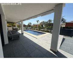 Espléndida Villa de Lujo en San Juan, Alicante: Tu Refugio Ideal