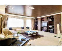 ÁTICO DE LUJO EN LA PLAZA DEL TEATRO. 228 M2. 3 DORM. 3 BAÑOS. SOLARIUM 80 M2. PLAYA A 600 METROS.