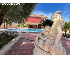 VILLA EN TORRETA FLORIDA CON 1600 M2 DE PARCELA. 6 DORM. 4 BAÑOS.