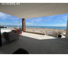 VILLA EN LA PRIMERA LINEA! PLAYA DE LA MATA. VISTAS AL MAR! 5 DORM. 4 BAÑOS. PARCELA 350M2.