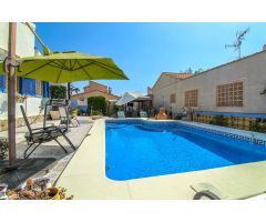 Villa independiente con piscina privada en La Florida