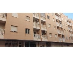 Encantador Apartamento en Torrevieja, Ideal para Disfrutar del Verano