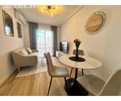 Apartamento con piscina y nueva reforma: 2 dormitorios, 500 m. desde la playa