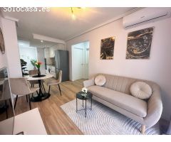 Apartamento con piscina y nueva reforma: 2 dormitorios, 500 m. desde la playa