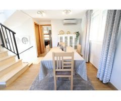 VILLA EN CABO ROIG DE 4 DORM. 2 BAÑOS. 1 ASEO. 130M2 DE PARCELA. CON SOTANO DE 135M2. PISCINA COMUN.