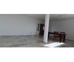¡Tu Nuevo Hogar con Vistas al Mediterráneo te Espera!