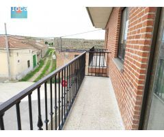 OPORTUNIDAD Y ÚNICO PARA ENTRAR A VIVIR YA,CHALET DOS PLANTAS PARCELA 400M2 A 20MINUTOS DE ÁVILA