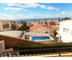 Fabulosa Villa independiente con piscina, vistas al mar, gran potencial, necesita terminar y mejoras