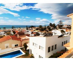 Fabulosa Villa independiente con piscina, vistas al mar, gran potencial, necesita terminar y mejoras