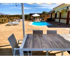 ALQUILER LARGA TEMPORADA, Estupenda Villa con apartamento privado, piscina, zona de barbacoa y ampli