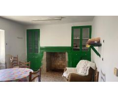 Casa en venta frente a Mercadona en Casas Ibáñez