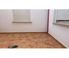 Piso en planta baja en venta en Iniesta, Cuenca.