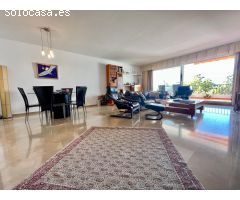 PISO AMPLISIMO CON VISTAS, EN UNA URBANIZACION DE MUCHO PRESTIGIO EN TORREQUEBRADA