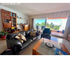PISO AMPLISIMO CON VISTAS, EN UNA URBANIZACION DE MUCHO PRESTIGIO EN TORREQUEBRADA