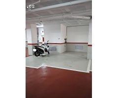 Parking plaza grande (coche y 2 motos).
