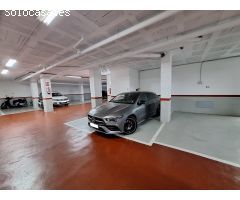Parking plaza grande (coche y 2 motos).