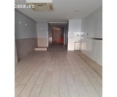 Local comercial con muchas posibilidades.