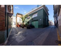 Casa de 2 dormitorios junto  avenida Cervantes