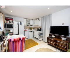 Casa de 2 dormitorios junto  avenida Cervantes