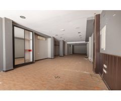 Local comercial en Venta en Armilla, Granada