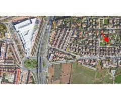 CASA Y PARCELA PARA USOS MULTIPLES. ZONA SERRALLO
