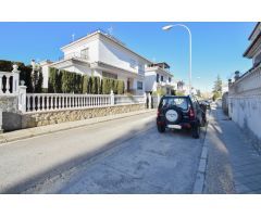 CASA Y PARCELA PARA USOS MULTIPLES. ZONA SERRALLO