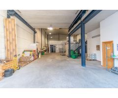 NAVE EN VENTA EN EL POLÍGONO JUNCARIL