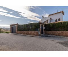 Encantadora Casa Independiente en La Zubia