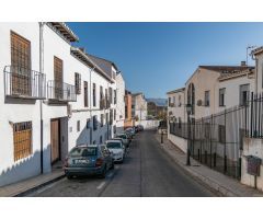 Apartamento amplio situado en casa corrala rehabilitada