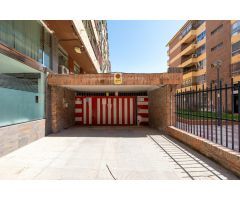 PLAZA DE GARAJE EN PARQUE LUZ