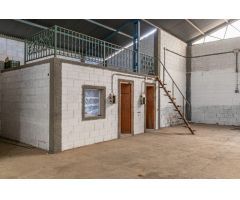 NAVE INDUSTRIAL DE 240M2 EN JUN-GRANADA