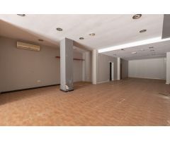 Local comercial en Venta en Armilla, Granada