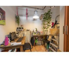 En venta Local comercial en la Avenida de Cervantes