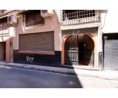 Local comercial junto a San Juan De Dios