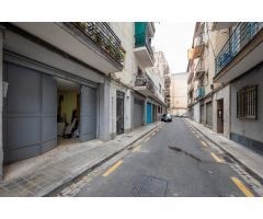 Espacioso local comercial en Zaidín