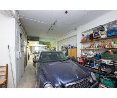 Espacioso local comercial en Zaidín