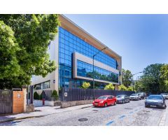 MAGNIFICAS OFICINAS CON 4 PLAZAS DE PARKING EN MANUEL SIUROT
