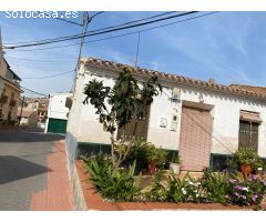 Casa de pueblo con parcela