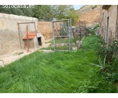 Casa de pueblo con parcela
