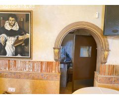 RESTAURANTE A LA VENTA, CON CASA Y APARTAMENTO