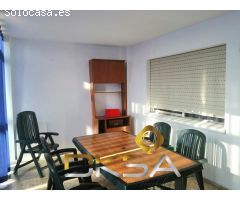 Piso con más de 140m2 útiles en la avenida principal de Betxí
