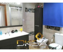 Piso con más de 140m2 útiles en la avenida principal de Betxí